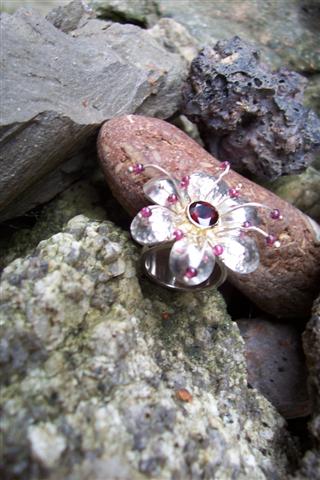 Ring Granat-Blume